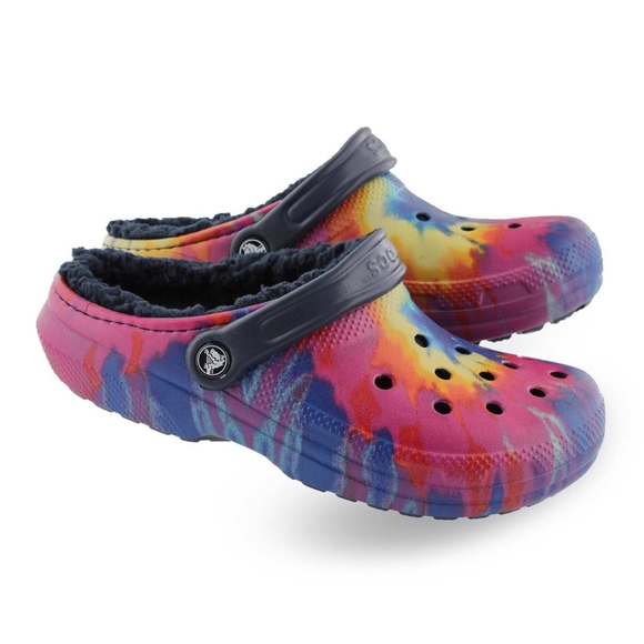 multi navy crocs